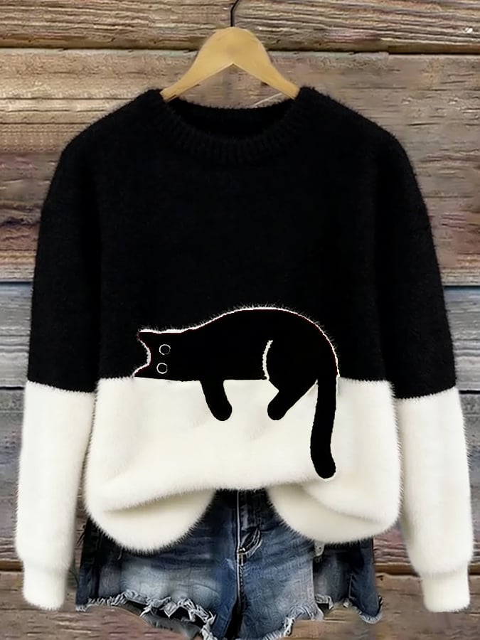 Bonnie cat print oversized sweater in black, front view